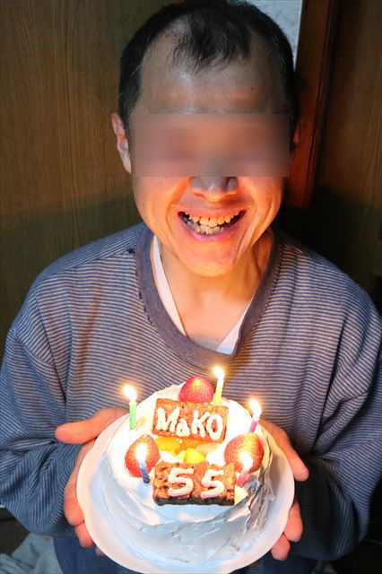 �P�[�L���������Ί��MaKO